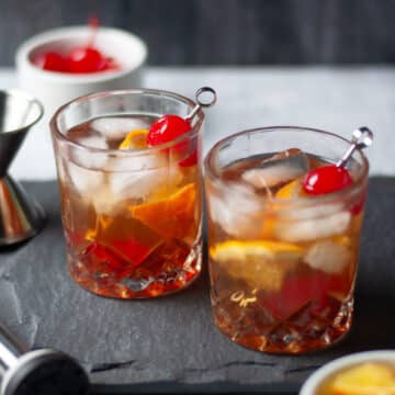 Feature image for the best Wisconsin brandy old fashioned recipe.