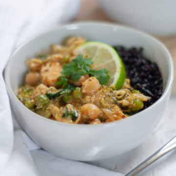 Feature image for our leftover chicken curry recipe.
