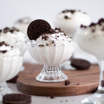 Feature image for our oreo fluff recipe.