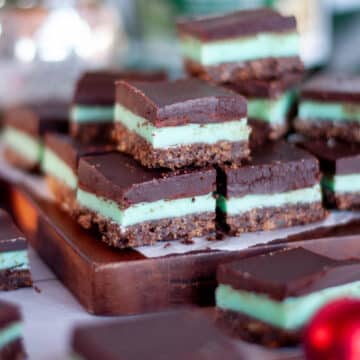 Feature image for our chocolate mint squares recipe.
