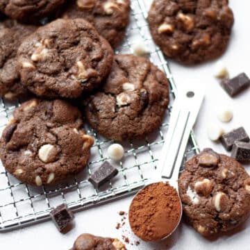 Feature image for our death by chocolate cookies recipe.