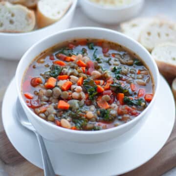 Feature image for our tuscan white bean soup with lentils.