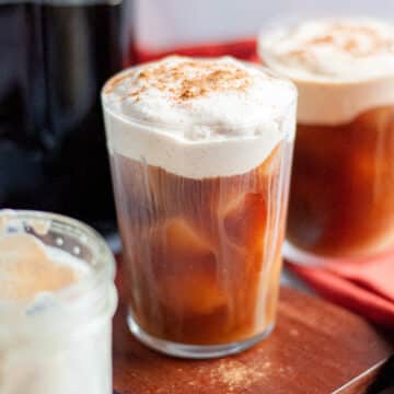 Feature image for our pumpkin cream cold brew recipe.