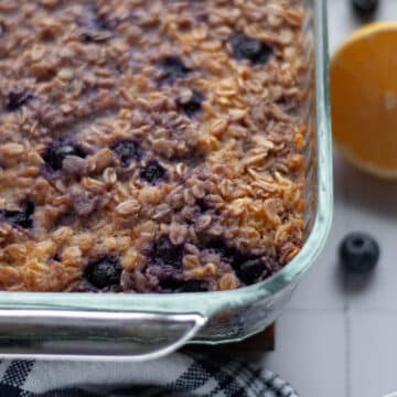 Feature image for our baked blueberry oatmeal.
