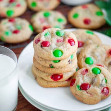 Feature image for our christmas m&m cookies recipe.